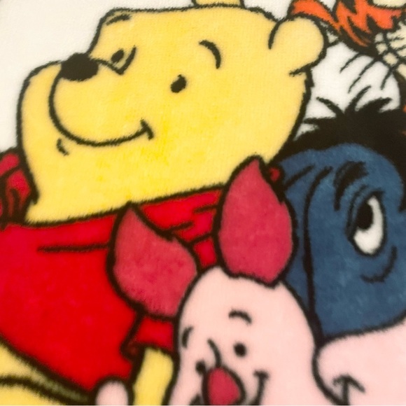 Vintage Winnie the Pooh Blanket Piglet Eeyore Tigger - Picture 8 of 16